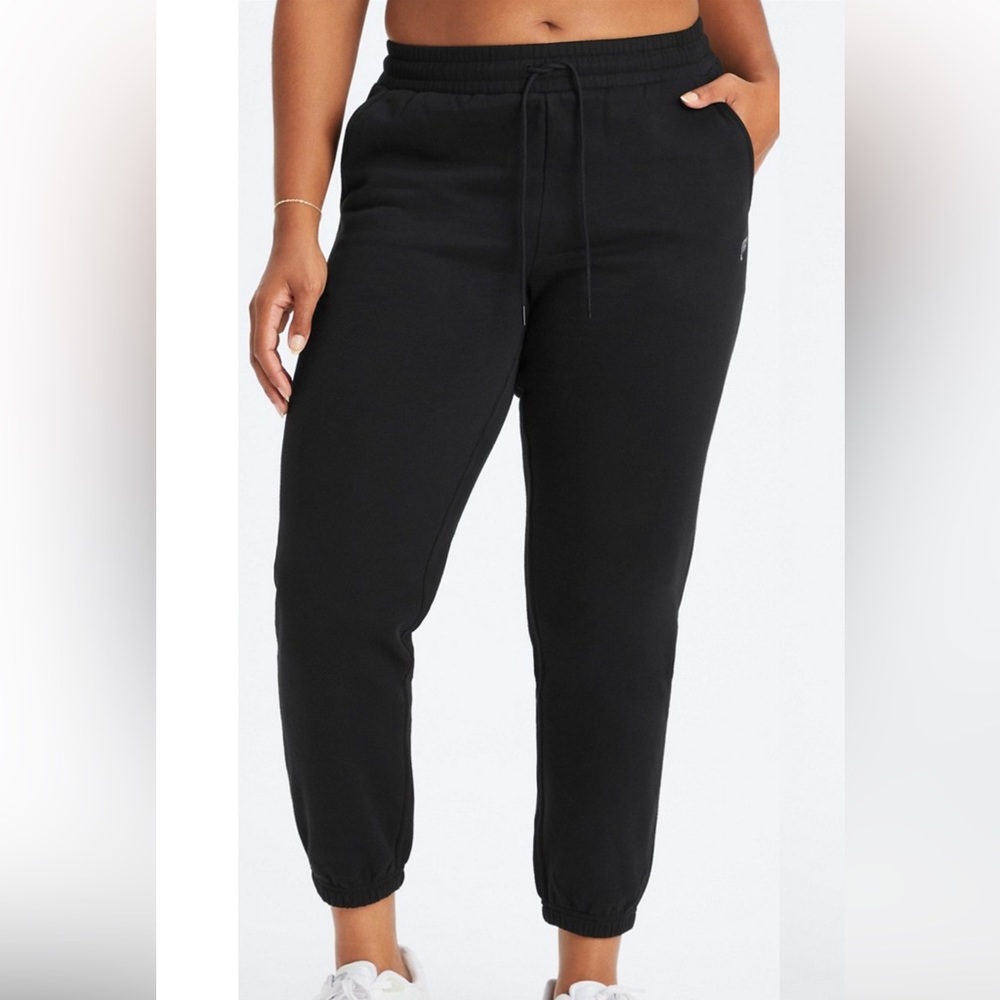 COPY - Fabletics go-to sweatpants